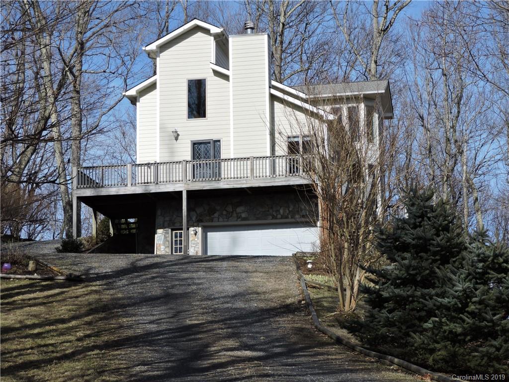 1374 Mountain View Road Burnsville NC 28714