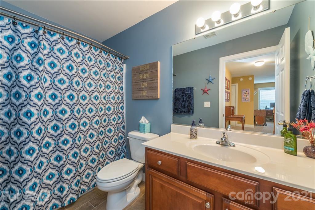 16 Holmes Lane Arden NC 28704