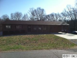 1922 Council Avenue Statesville NC 28625
