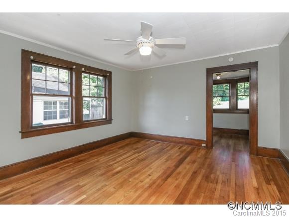 33 Madeline Avenue Asheville NC 28806