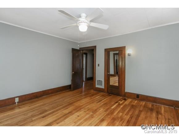 33 Madeline Avenue Asheville NC 28806