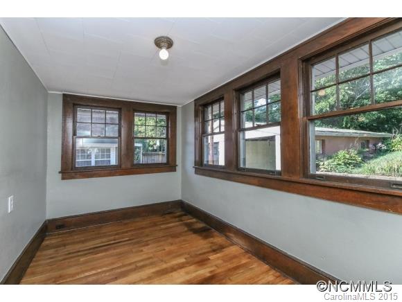 33 Madeline Avenue Asheville NC 28806