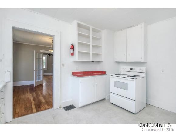33 Madeline Avenue Asheville NC 28806