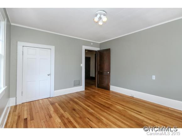33 Madeline Avenue Asheville NC 28806