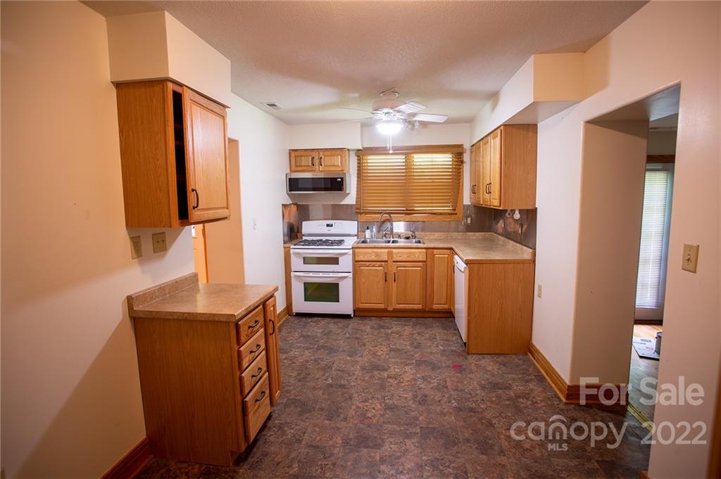 462 Governors View Road Asheville NC 28805