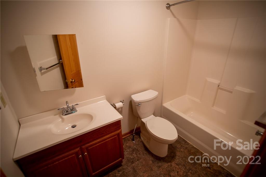 462 Governors View Road Asheville NC 28805
