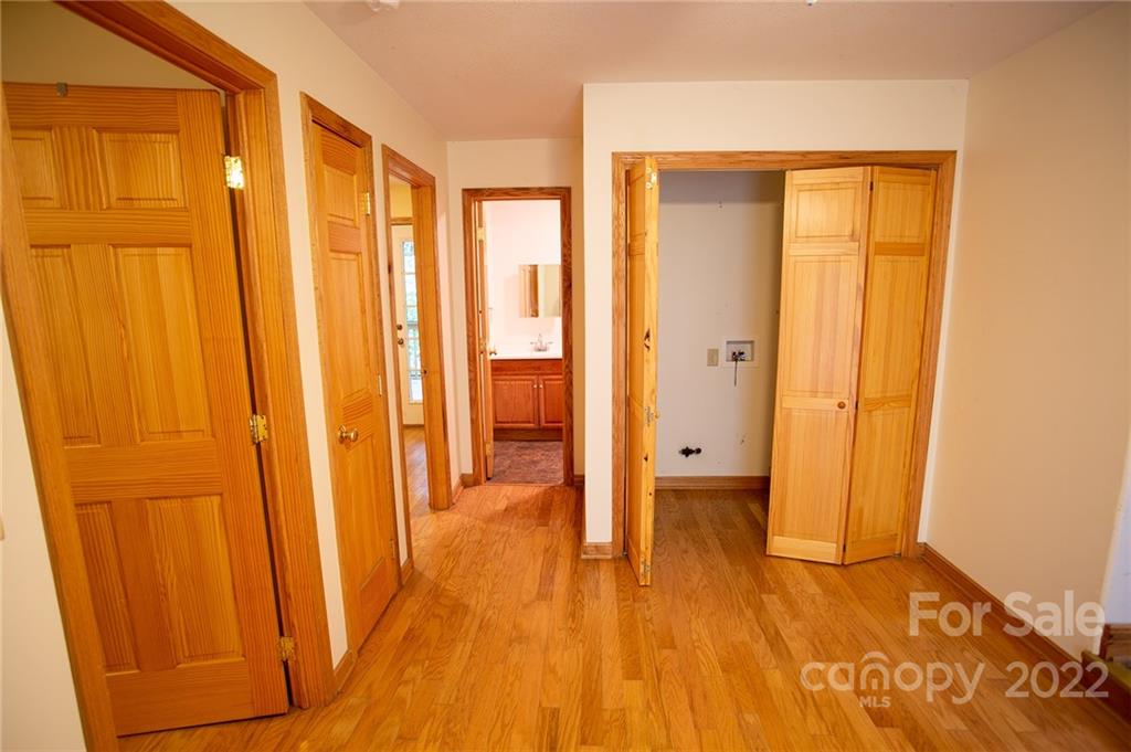 462 Governors View Road Asheville NC 28805