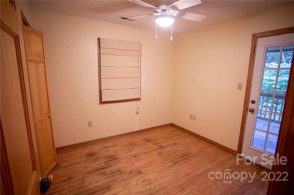 462 Governors View Road Asheville NC 28805