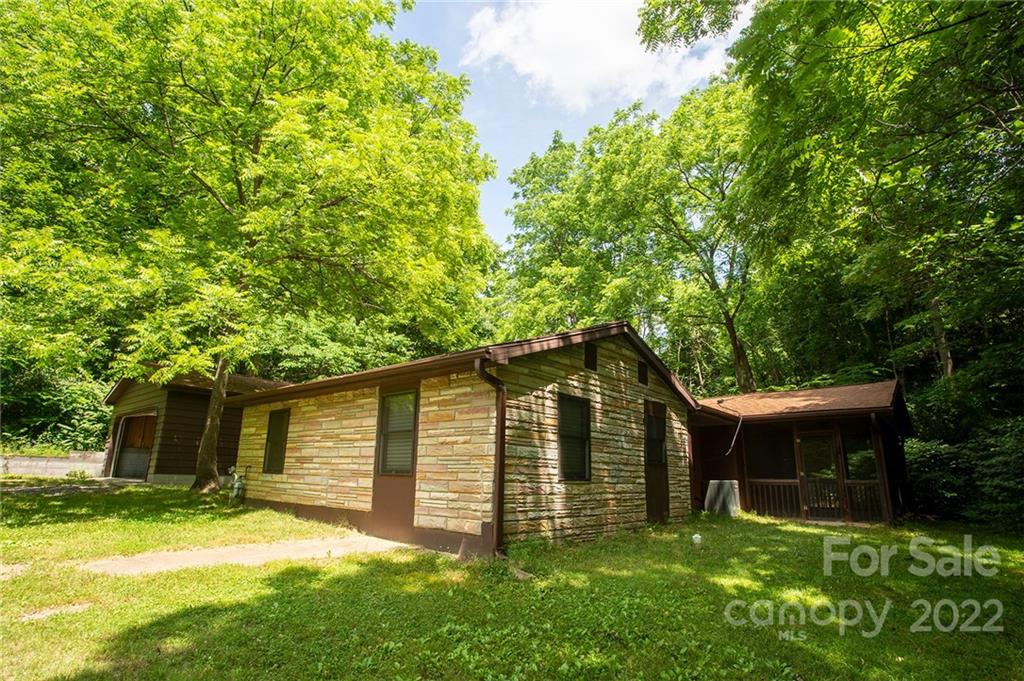 462 Governors View Road Asheville NC 28805