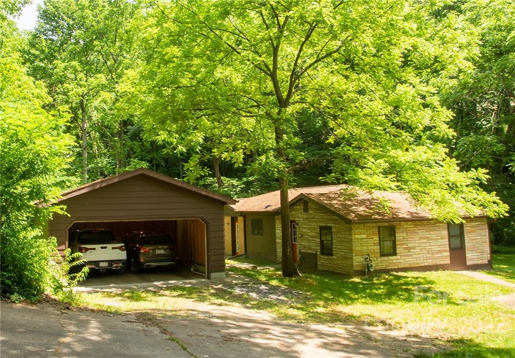 462 Governors View Road Asheville NC 28805