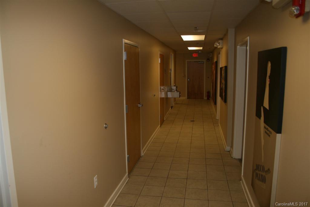 51 College Street Asheville NC 28801