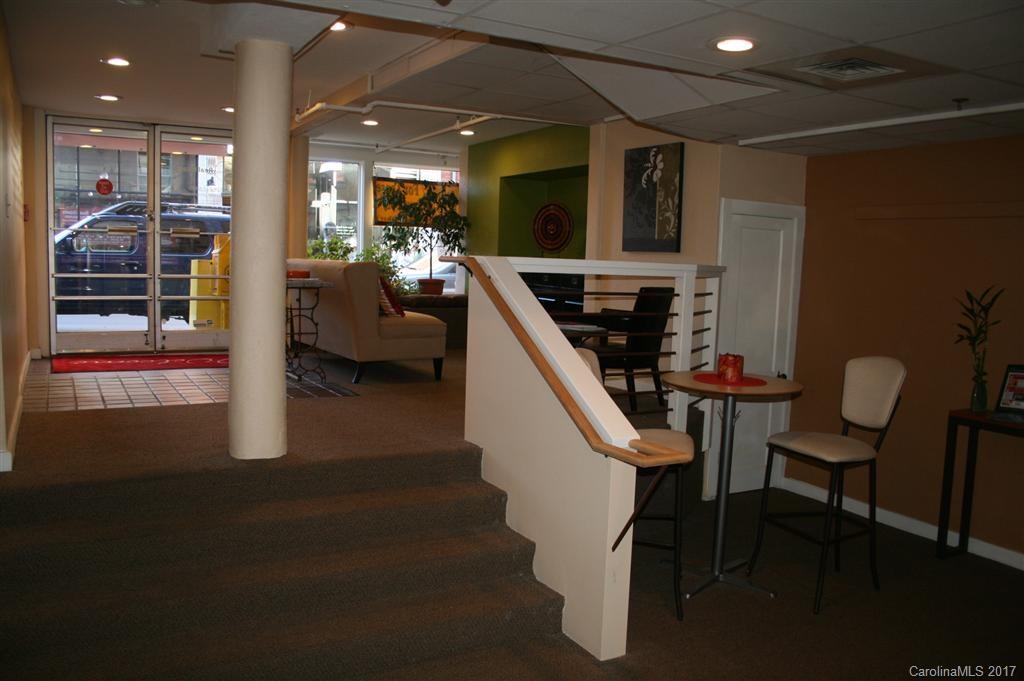 51 College Street Asheville NC 28801
