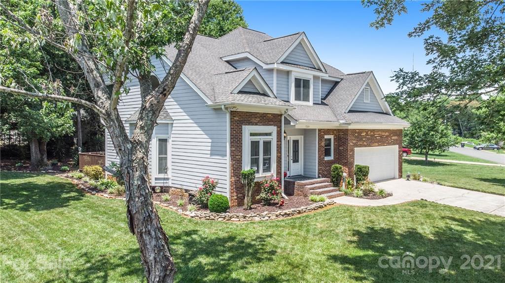 7201 Rothmore Street Charlotte NC 28215