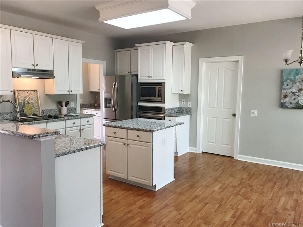 5907 Mayapple Lane Charlotte NC 28269