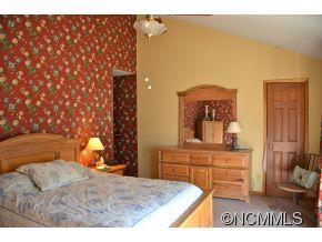 1037 Blue Rock Road Burnsville NC 28714