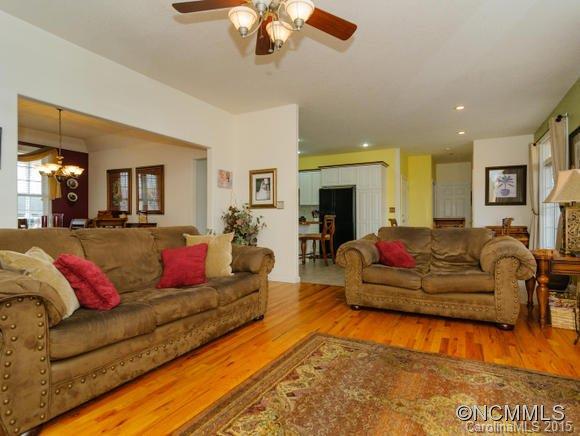 15 Loridon Drive Weaverville NC 28787