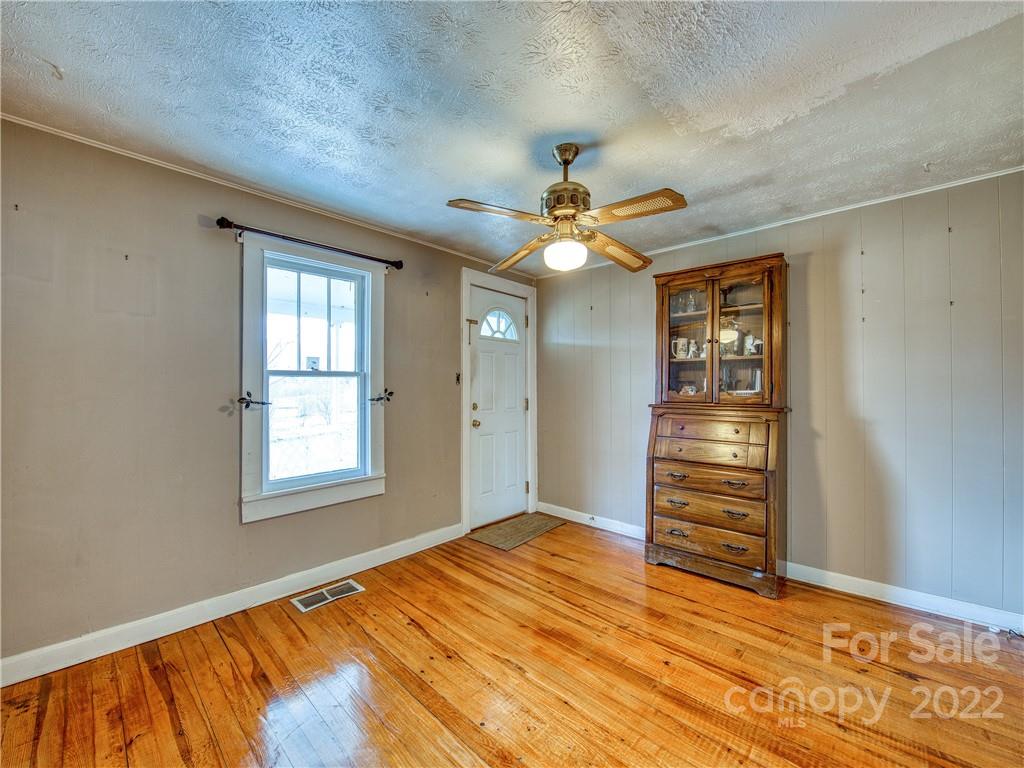 220 Center Pigeon Road Canton NC 28716