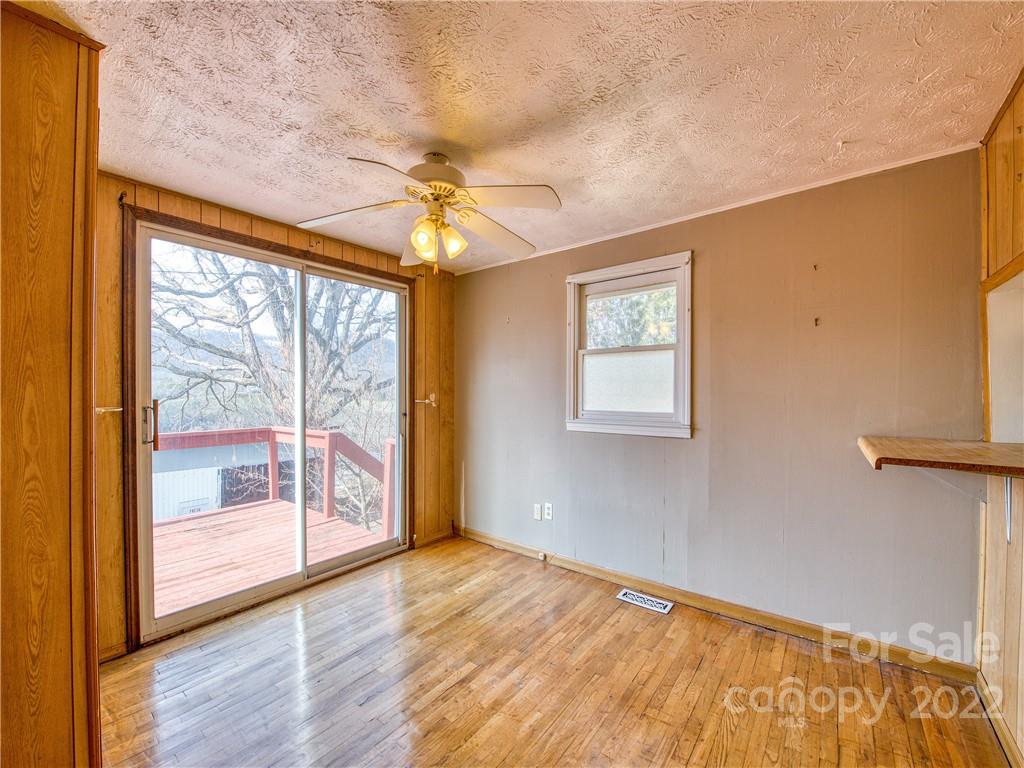 220 Center Pigeon Road Canton NC 28716