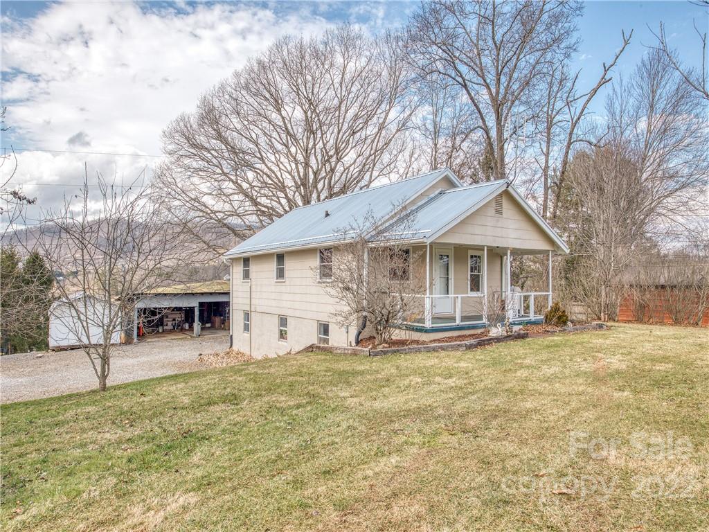 220 Center Pigeon Road Canton NC 28716