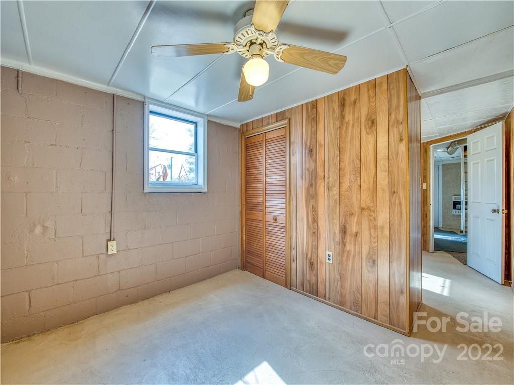 220 Center Pigeon Road Canton NC 28716