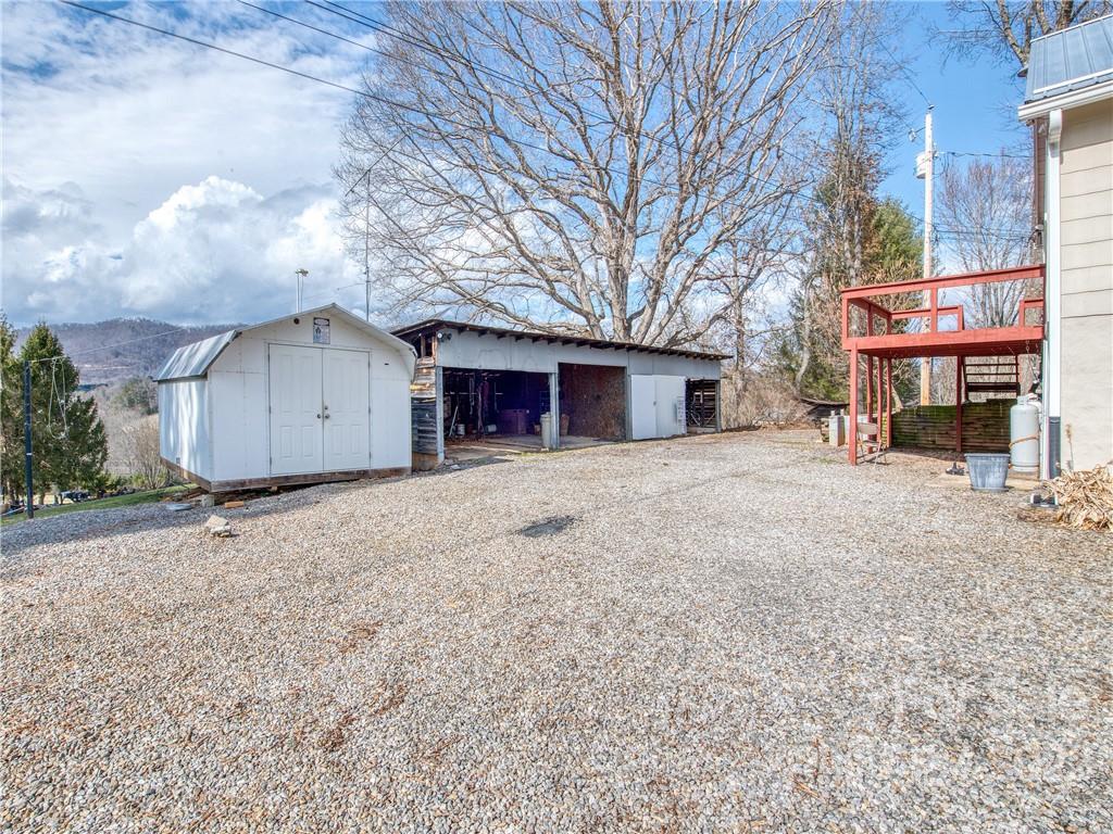 220 Center Pigeon Road Canton NC 28716