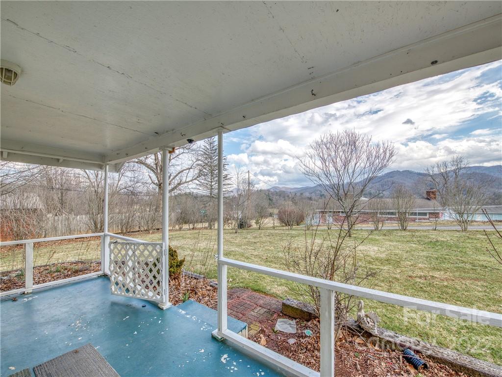 220 Center Pigeon Road Canton NC 28716