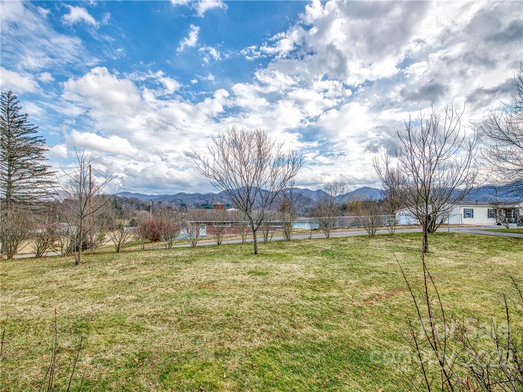 220 Center Pigeon Road Canton NC 28716