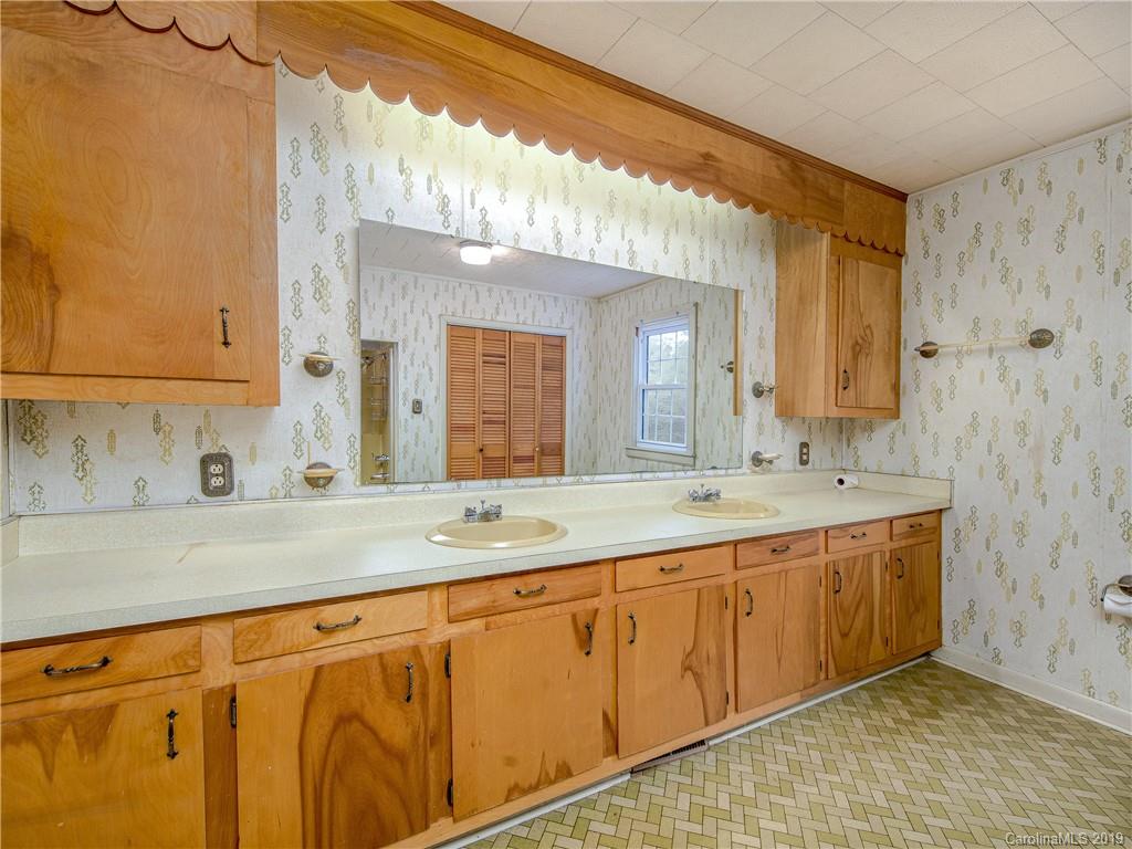 6 Brown Avenue Asheville NC 28804