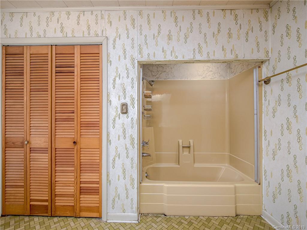 6 Brown Avenue Asheville NC 28804
