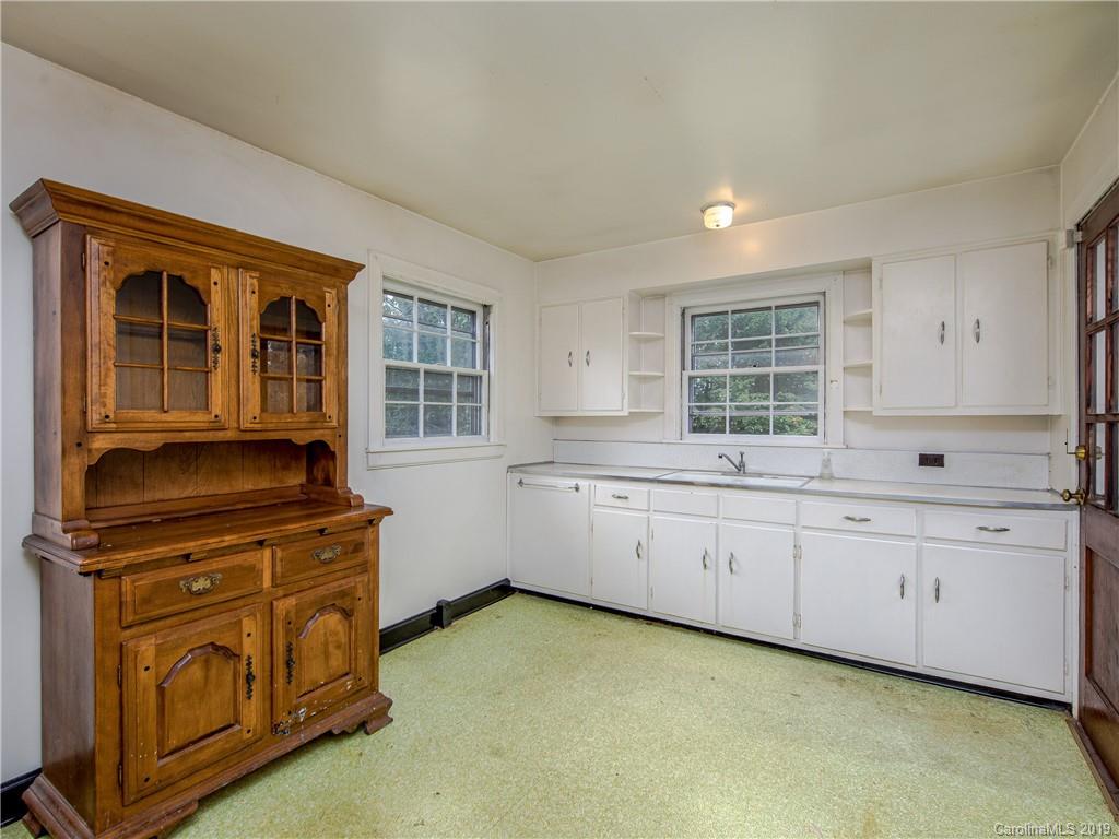 6 Brown Avenue Asheville NC 28804