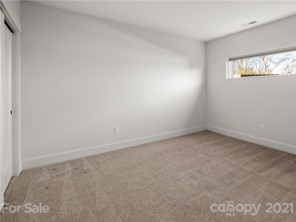 26 Florida Place Asheville NC 28806