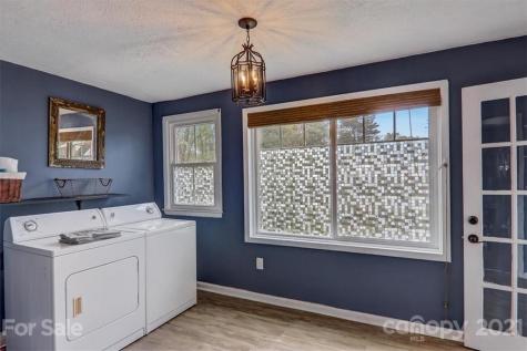 392 Eliada Home Road Asheville NC 28806
