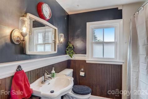 392 Eliada Home Road Asheville NC 28806