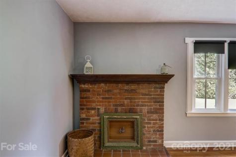 392 Eliada Home Road Asheville NC 28806