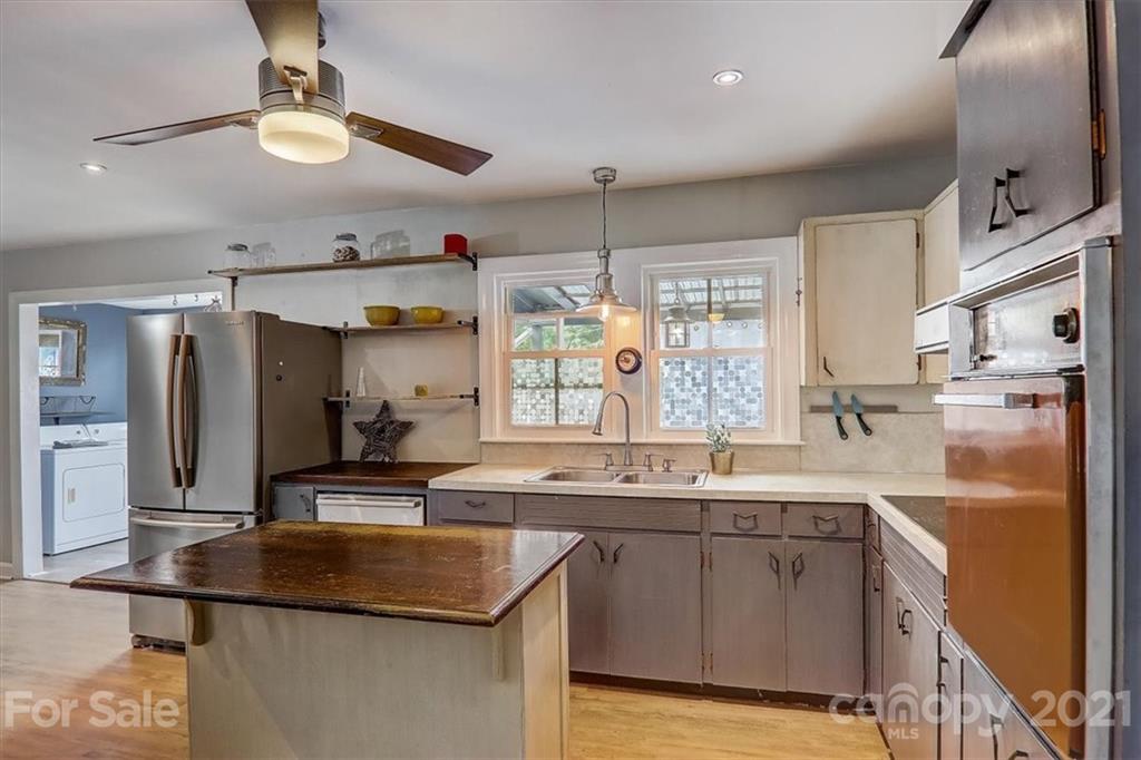 392 Eliada Home Road Asheville NC 28806