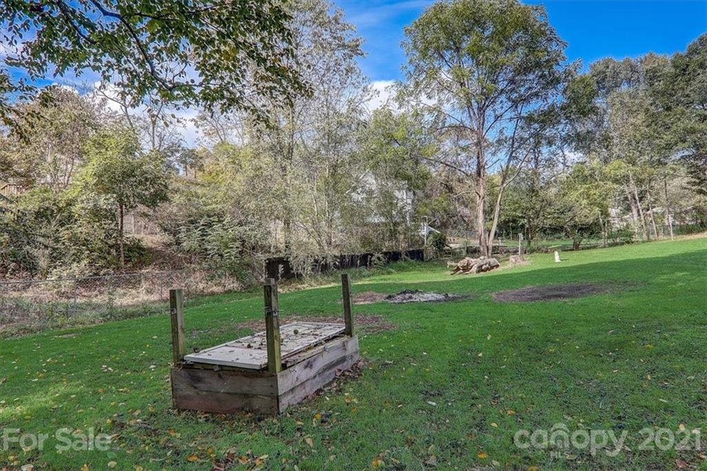 392 Eliada Home Road Asheville NC 28806