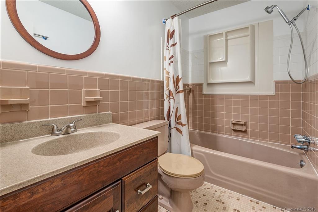 52 Bear Creek Road Asheville NC 28806
