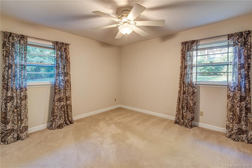 52 Bear Creek Road Asheville NC 28806