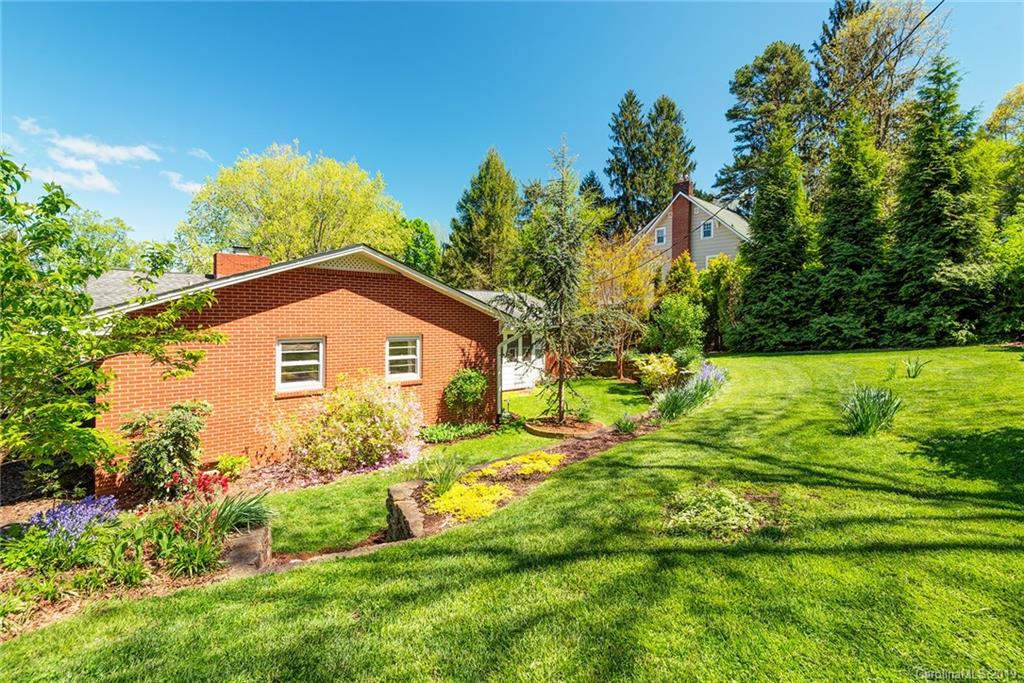 52 Bear Creek Road Asheville NC 28806