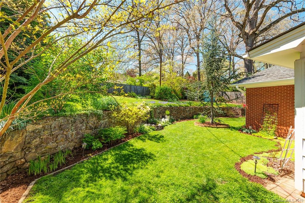 52 Bear Creek Road Asheville NC 28806