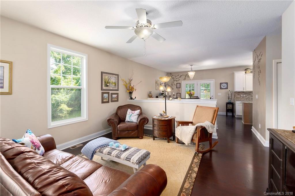 15 Crestview Street Asheville NC 28803
