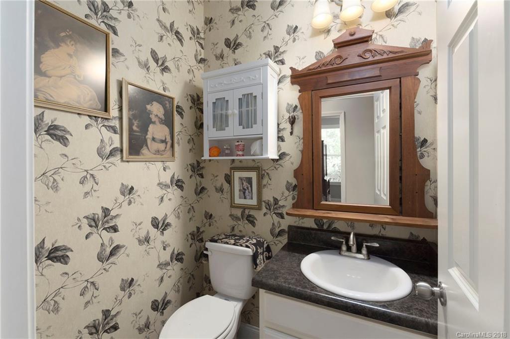 15 Crestview Street Asheville NC 28803