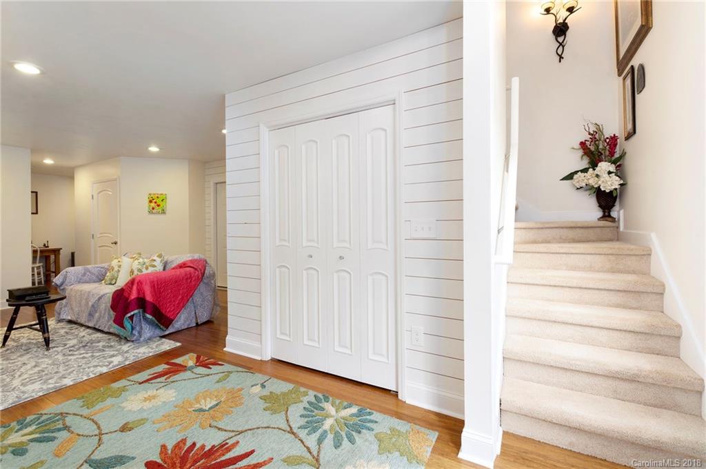 15 Crestview Street Asheville NC 28803