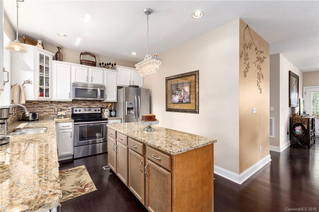 15 Crestview Street Asheville NC 28803