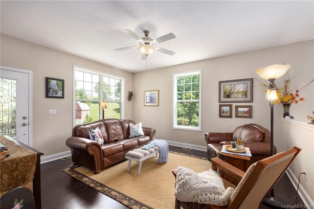 15 Crestview Street Asheville NC 28803