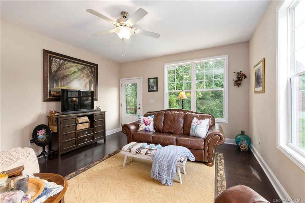 15 Crestview Street Asheville NC 28803
