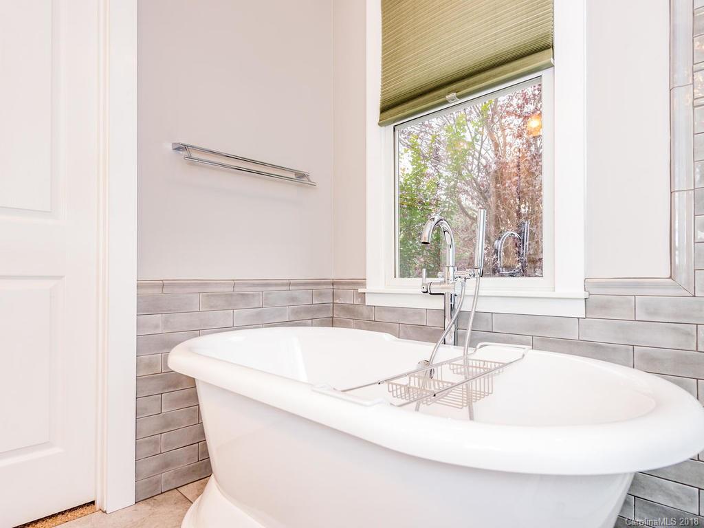 130 White Ash Drive E Asheville NC 28803