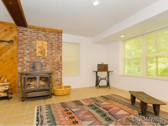 8 Valle Vista Asheville NC 28804