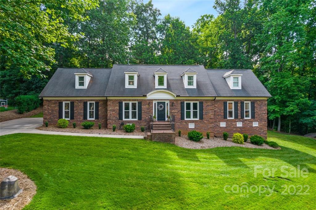 1407 Chadmore Lane NW Concord NC 28027