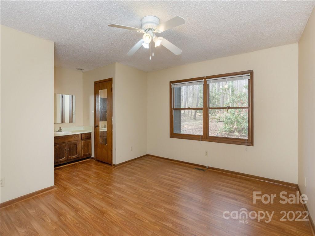 23 Saint Andrews Road Arden NC 28704